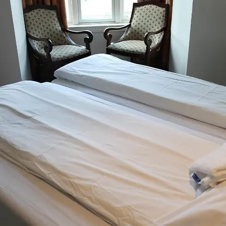 Hotell City 4*